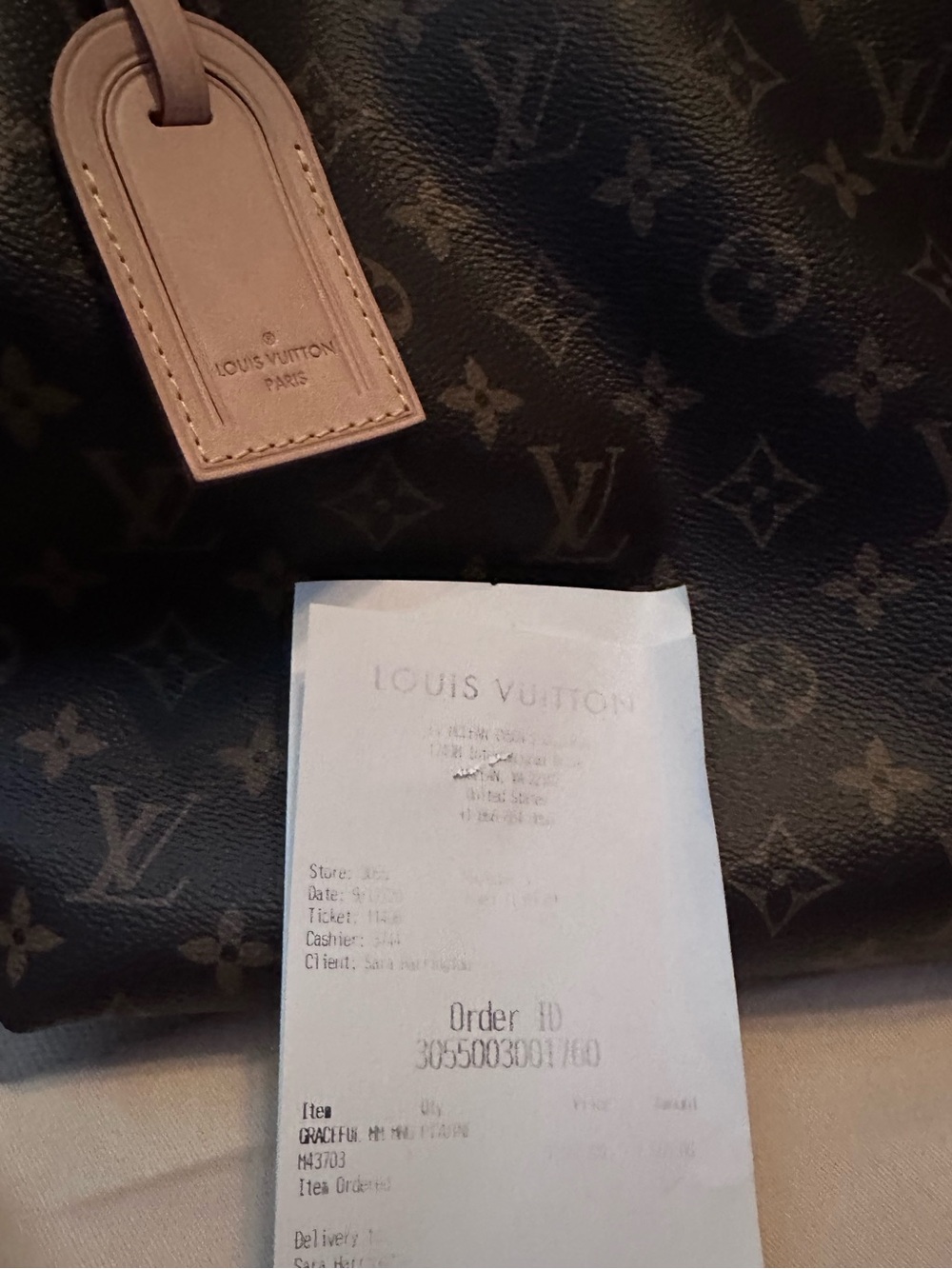 Louis Vuitton Monogram Tote with Fuchsia Interior and Natural Leather Trim. - Picture 8 of 16